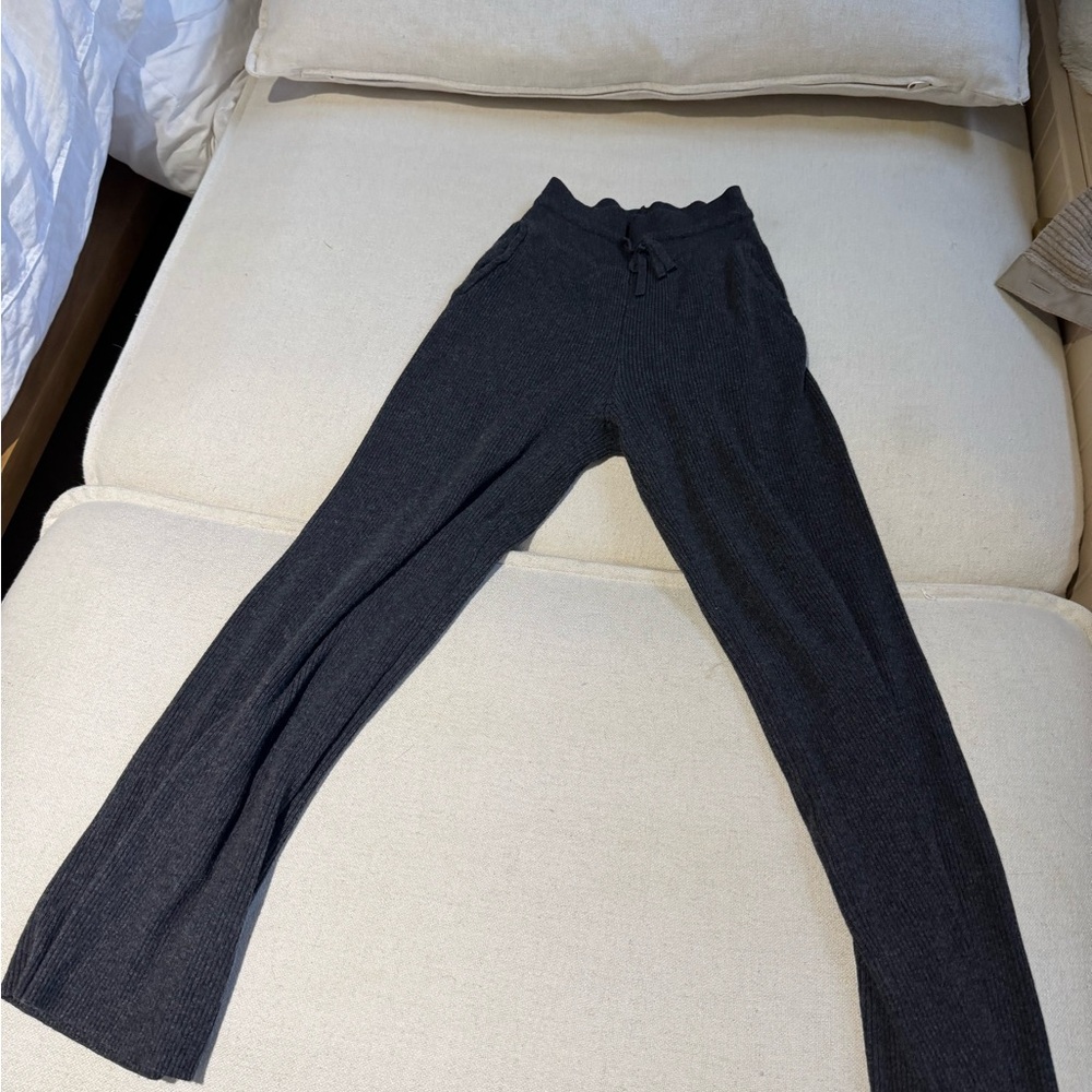 Uniqlo Gray Ribbed Pants